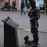 Крестьянин с собакой на ул. Кирова