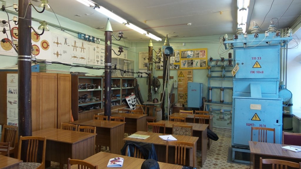 Обстановка в лаборатории учебного центра МРСК-Урала в Челябинске